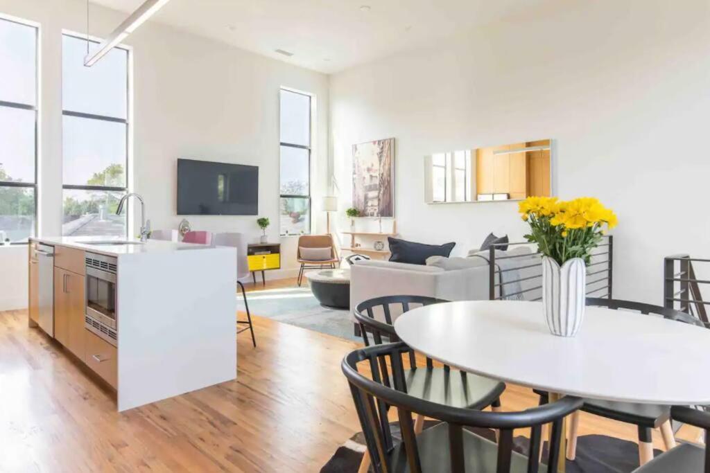 Glamorous Perfectly Located Luxury 2 Bed Townhome Dallas Esterno foto