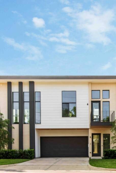 Glamorous Perfectly Located Luxury 2 Bed Townhome Dallas Esterno foto
